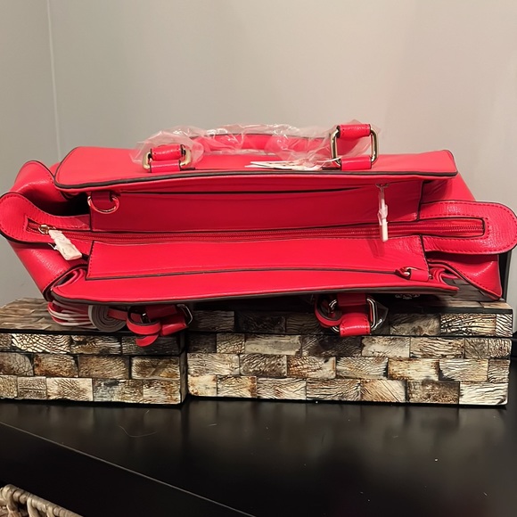 NWT AMY + JOEL Vegan Leather Shoulder Bag with 2D & 3D Ornaments and Patches - Picture 8 of 16